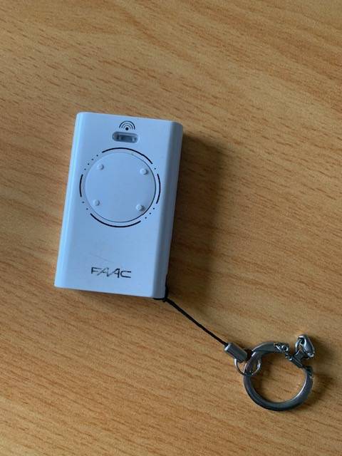 Recherche professionnel pour installer une motorisation sur un portail coulissant dans le secteur de Goderville 76.