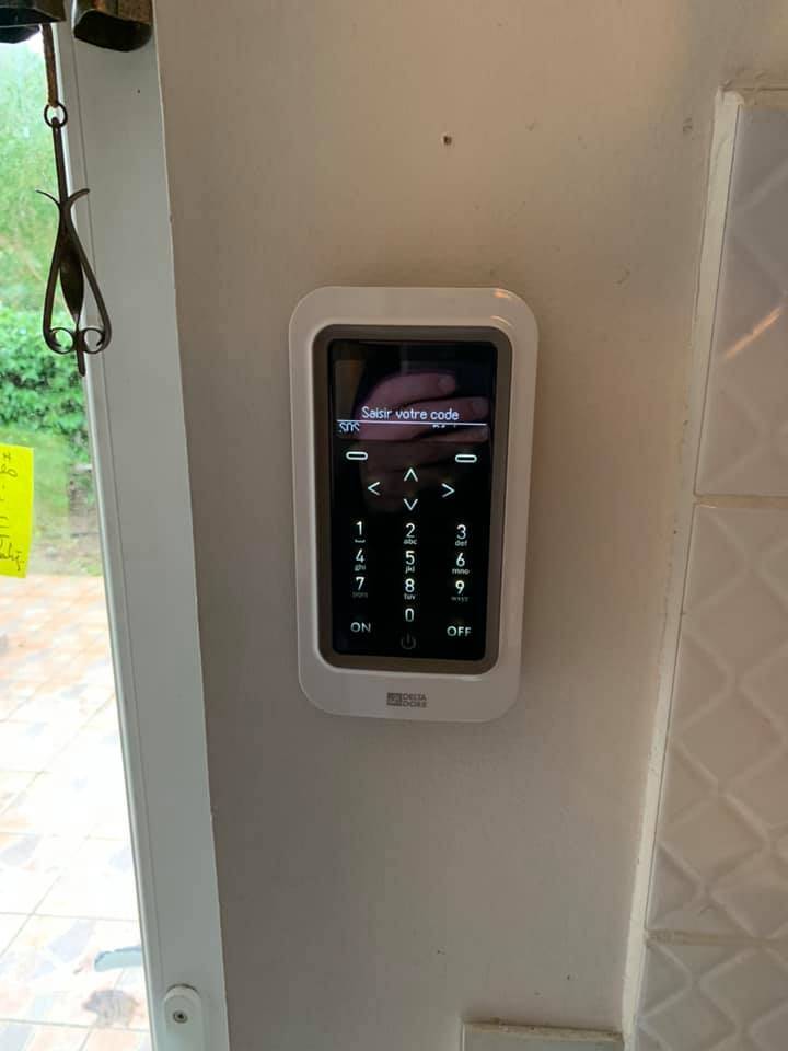 Installer un système d’alarme suite à un cambriolage dans une maison proche de Saint-Romain-de-Colbosc 76