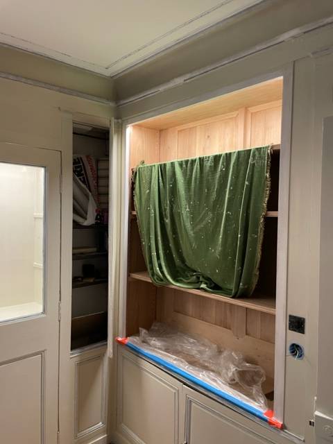 Recherche électricien pour pose de bandeaux lumineux Led pour décoration d'intérieure d'une maison sur Saint Romain de Colbosc 76.