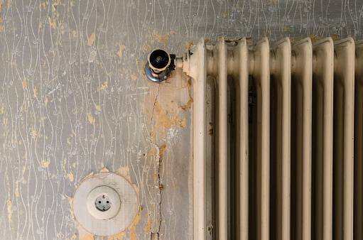 Economie d'énergie avec le changement par un professionnel de vieux radiateur par des radiateur connectés pour votre Habitation près d'Ypreville Biville 76