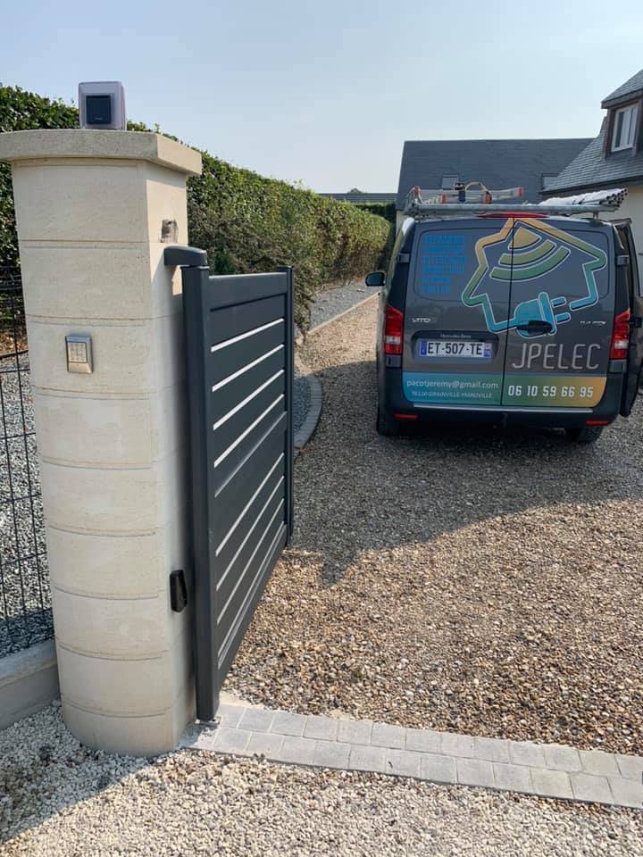 Qui appeler pour une panne de motorisation de portail dans le secteur de Goderville 76.