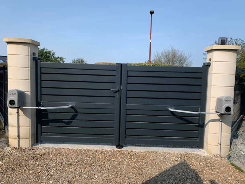 Electricien pour poser une motorisation de portail sur portail déjà existant dans le secteur de Saint Romain de Colbosc 76