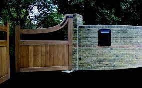 Recherche professionnel pour adapter une motorisation sur un portail a battant dans le secteur de Bornambusc 76